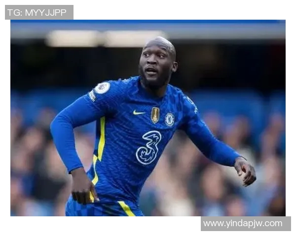 卢卡库的崛起与挑战：从天才前锋到球队核心的蜕变之路