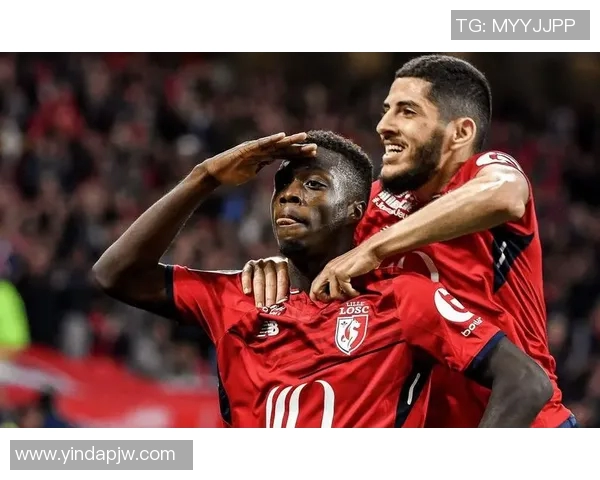 布雷斯主场迎战巴黎FC期待精彩对决与激烈竞争 布雷斯主场迎战巴黎FC期待精彩对决与激烈竞争