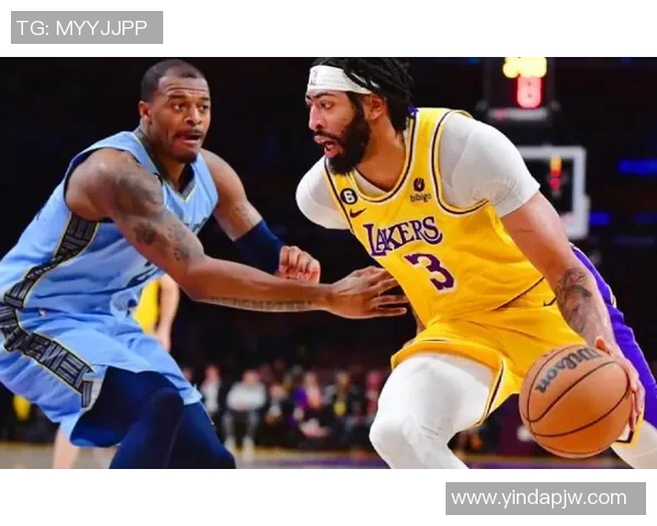 湖人对阵灰熊加索尔重返赛场引发的篮球传奇对决与情感回忆 湖人对阵灰熊加索尔重返赛场引发的篮球传奇对决与情感回忆