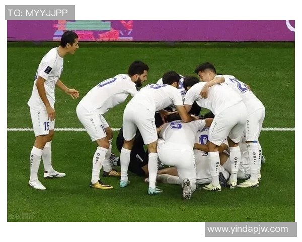 卡塔尔与伊朗足球赛精彩对决展现亚洲足球实力与激情碰撞